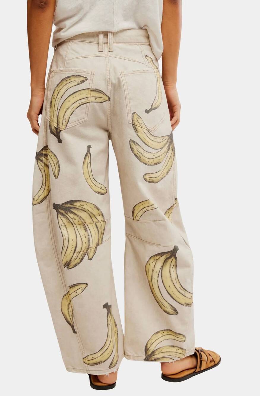 NEW FREE PEOPLE good luck printed barrel jean in go bananas - Picture 4 of 5